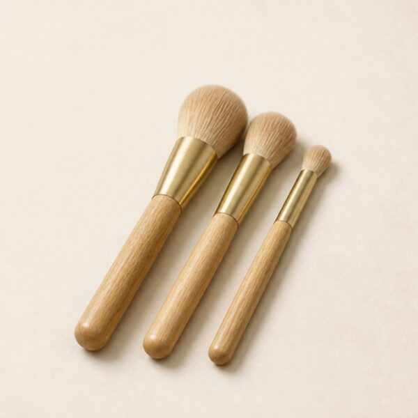 Wooden makeup brush set
